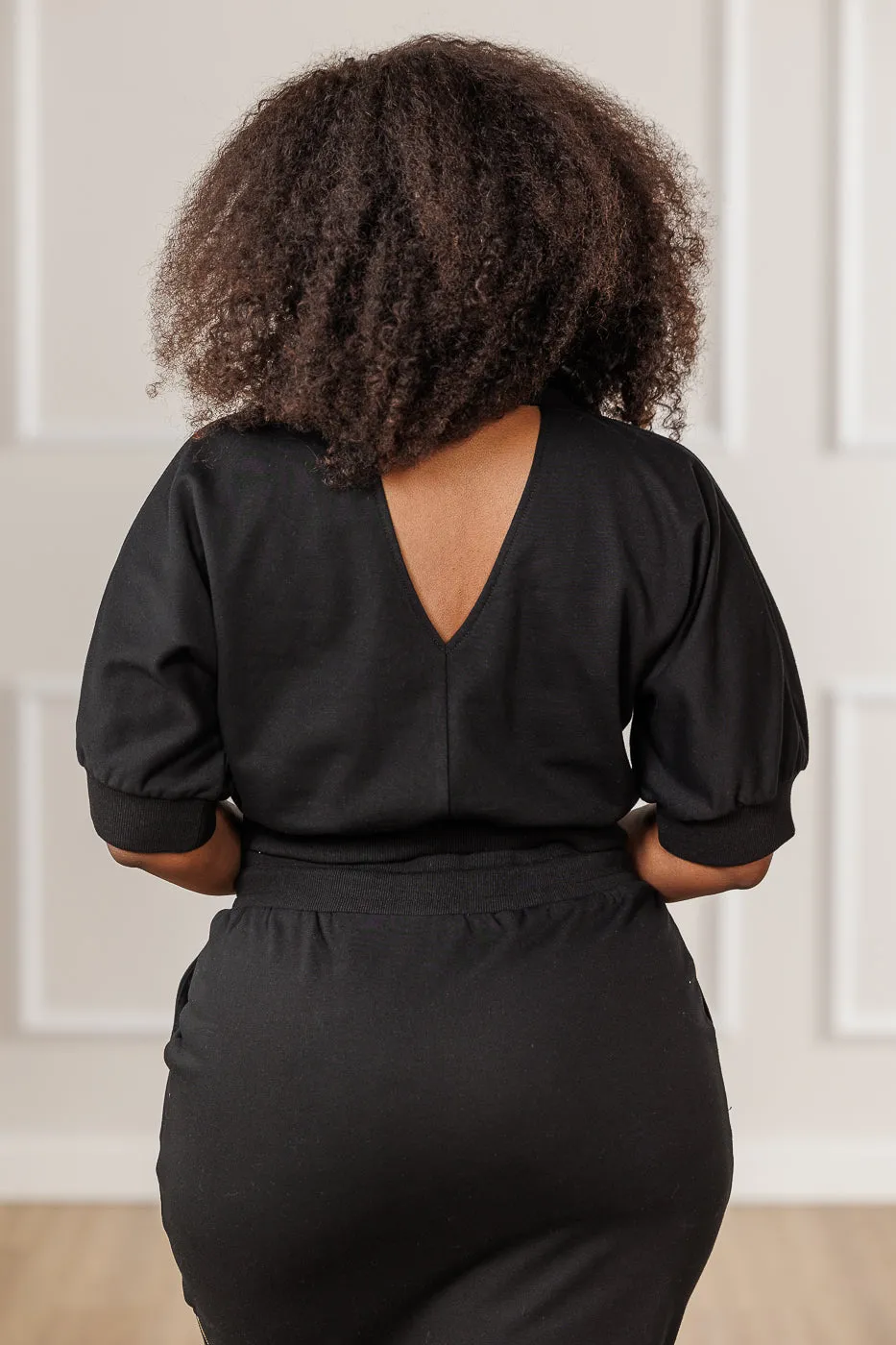 Addison Keyhole Crop Top - Black