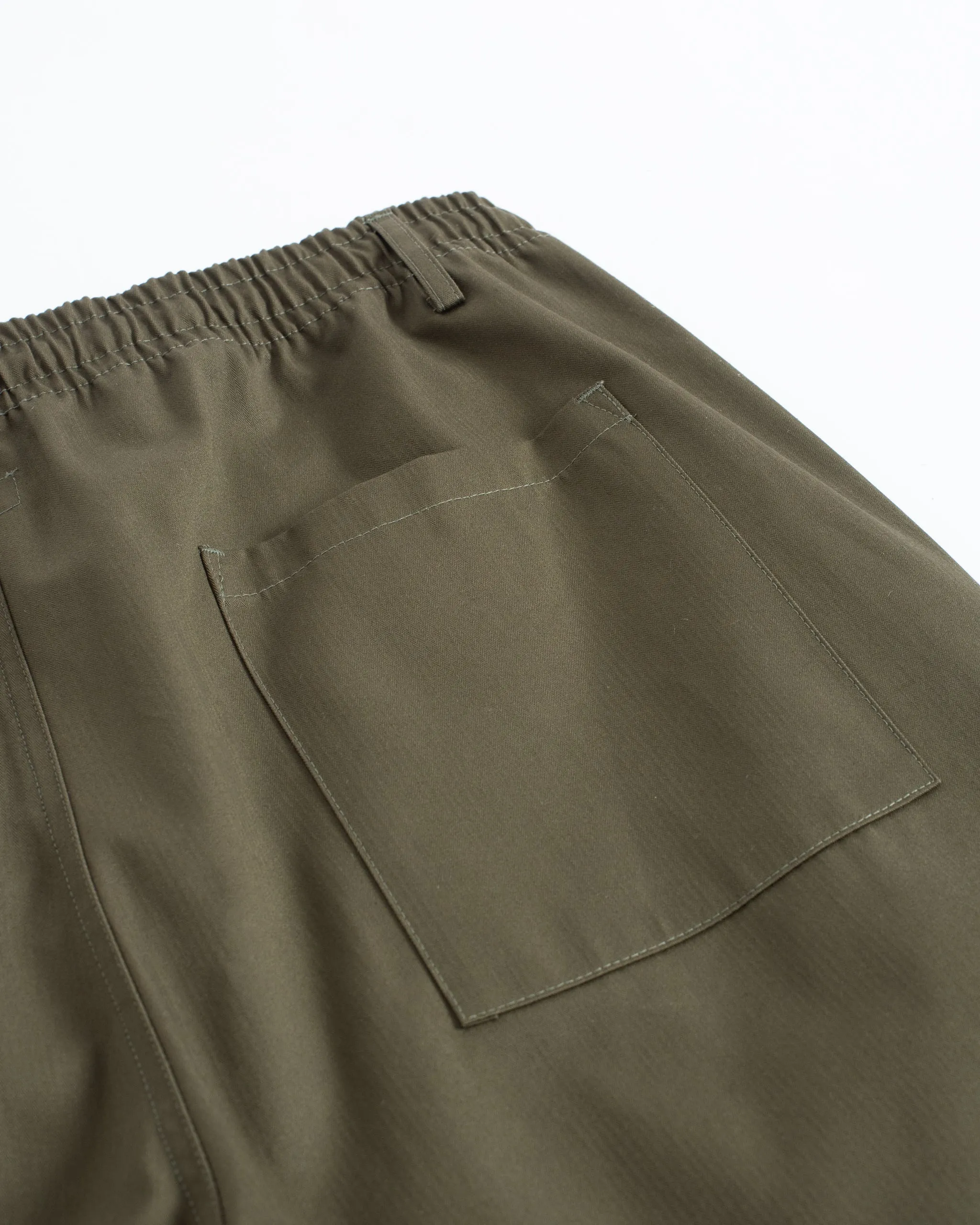 Olive Herringbone Leisure Pant
