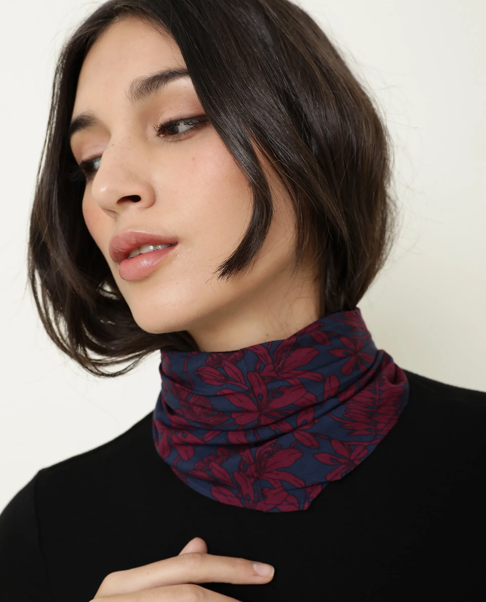 Rareism Women Mason Navy Scarf